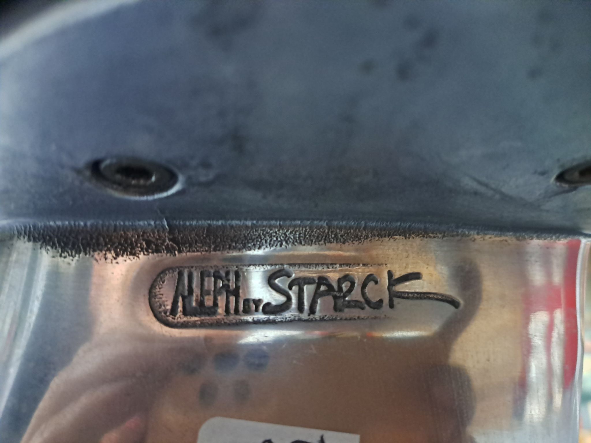 Tabla à manger carrée Modèle M " Série Lang " de Philippe Starck pour Driade Aleph