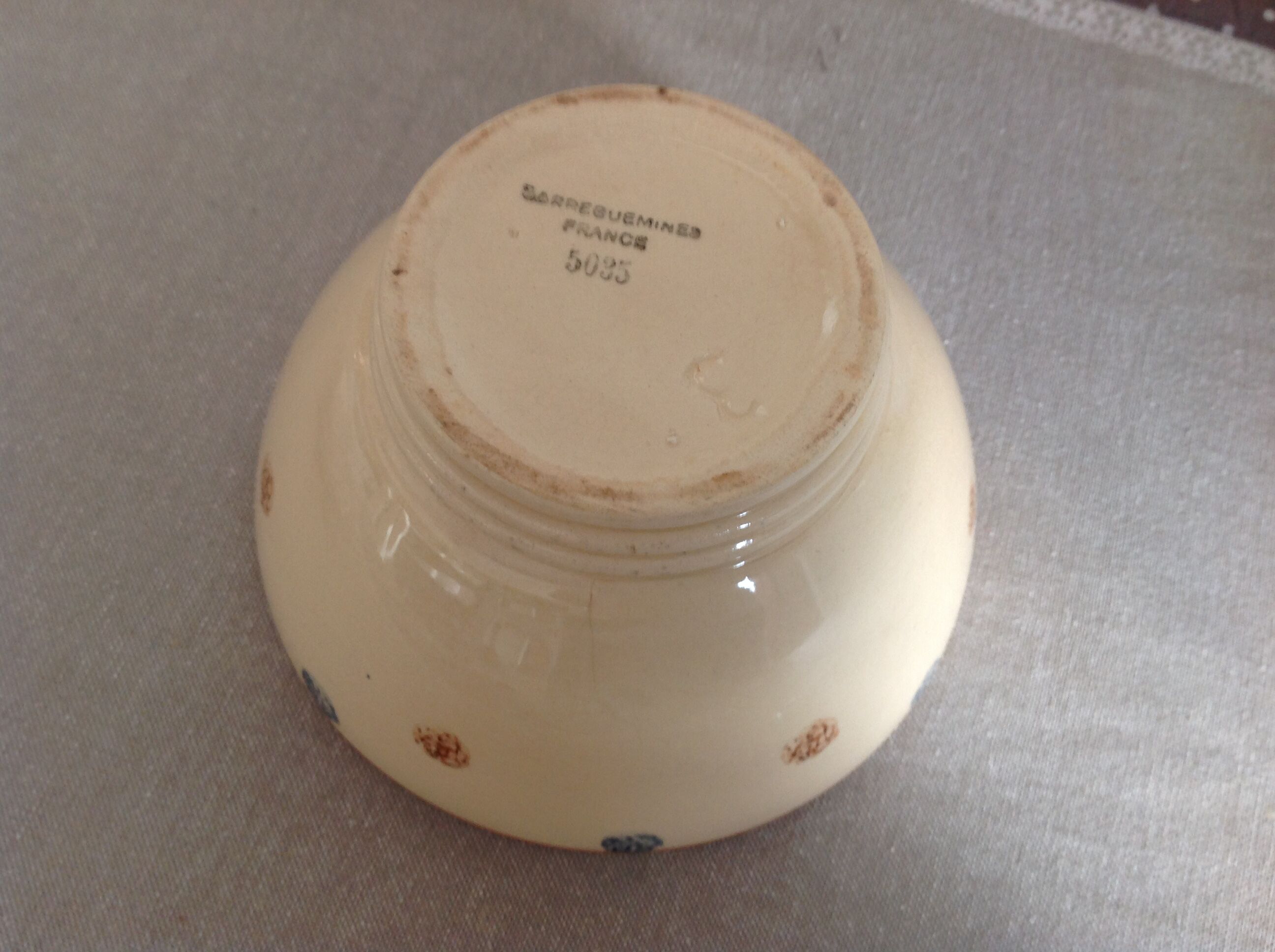 Old pea Bowl and edging Brown Sarreguemines/vintage years 50-60