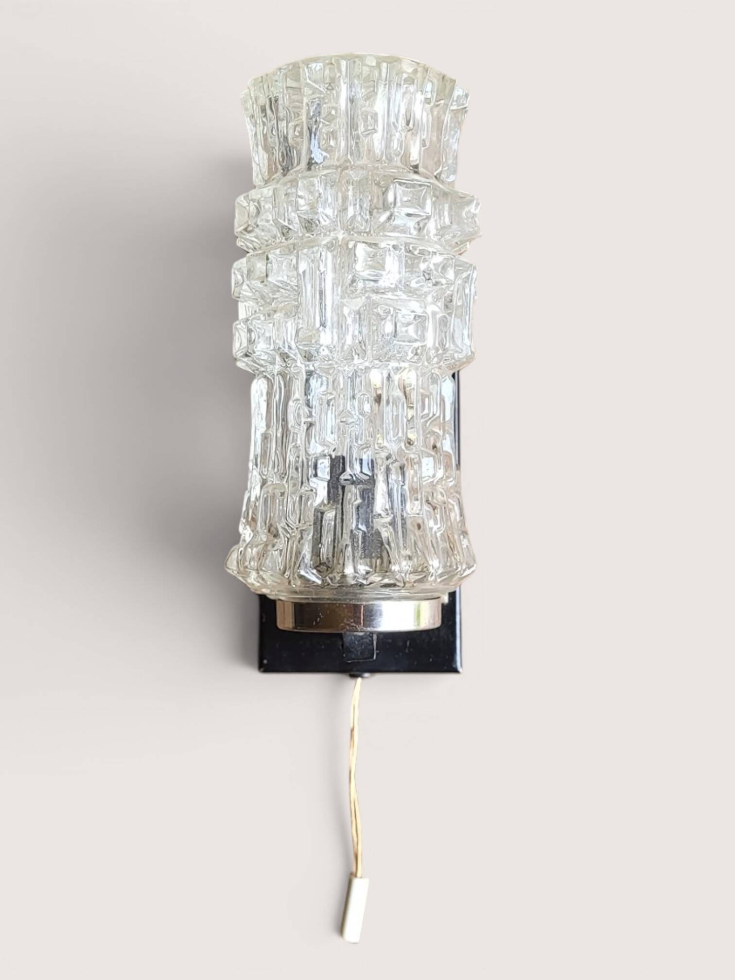 1970s wall lamp