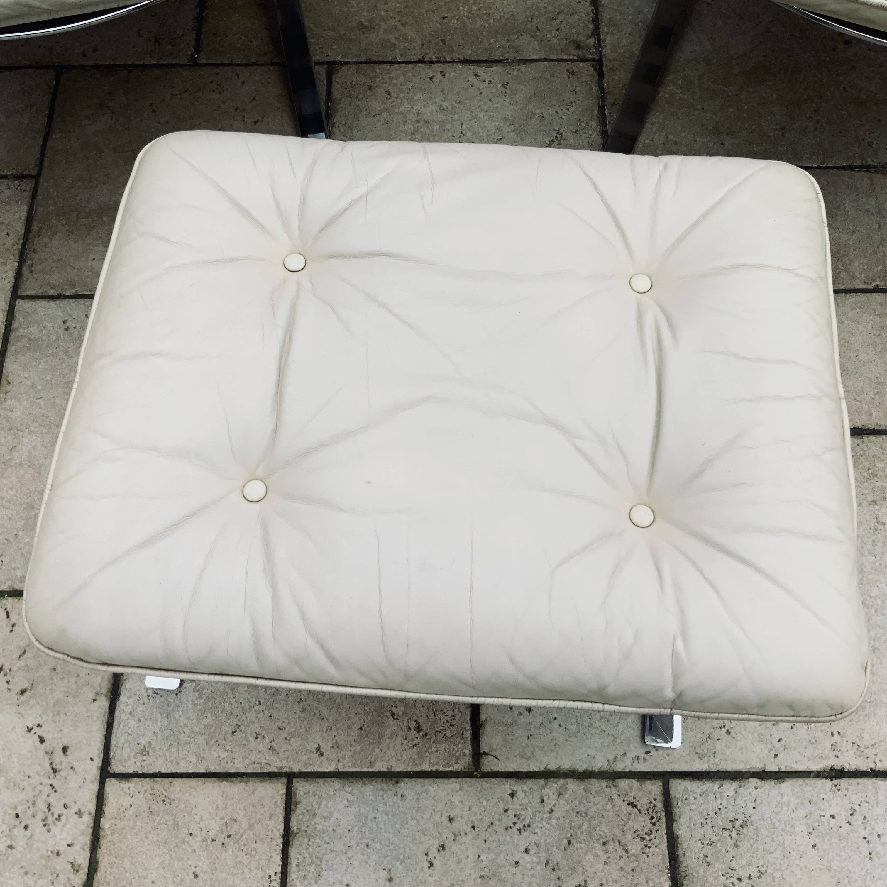 Pair of Armchairs and Ottoman, "Joker" Model, Large Leather Model