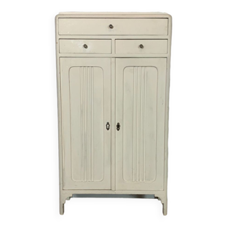 Small vintage cupboard 1960