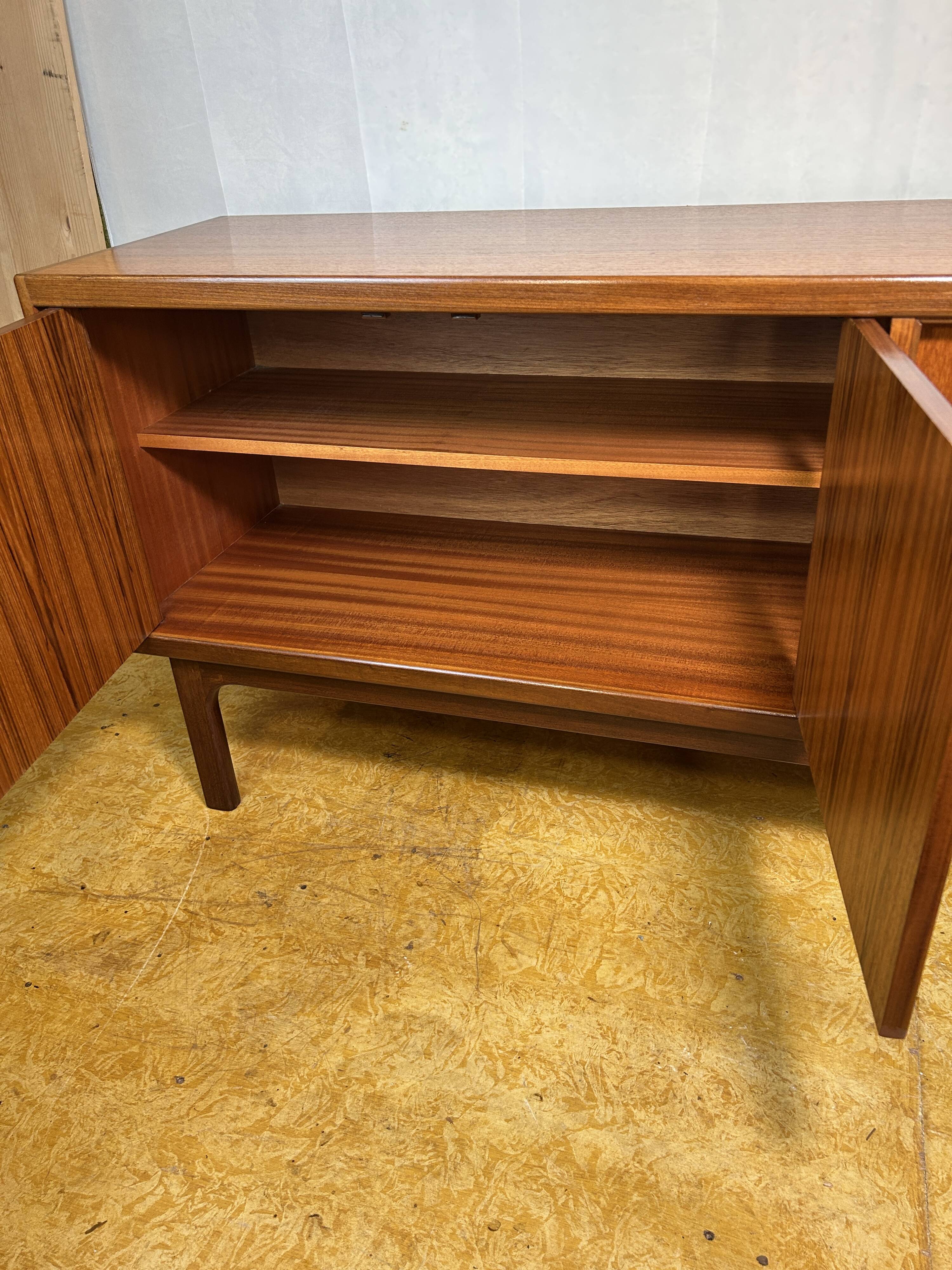 Buffet rétro vintage en teck et afromosia du milieu du siècle par G Plan Sierra Range