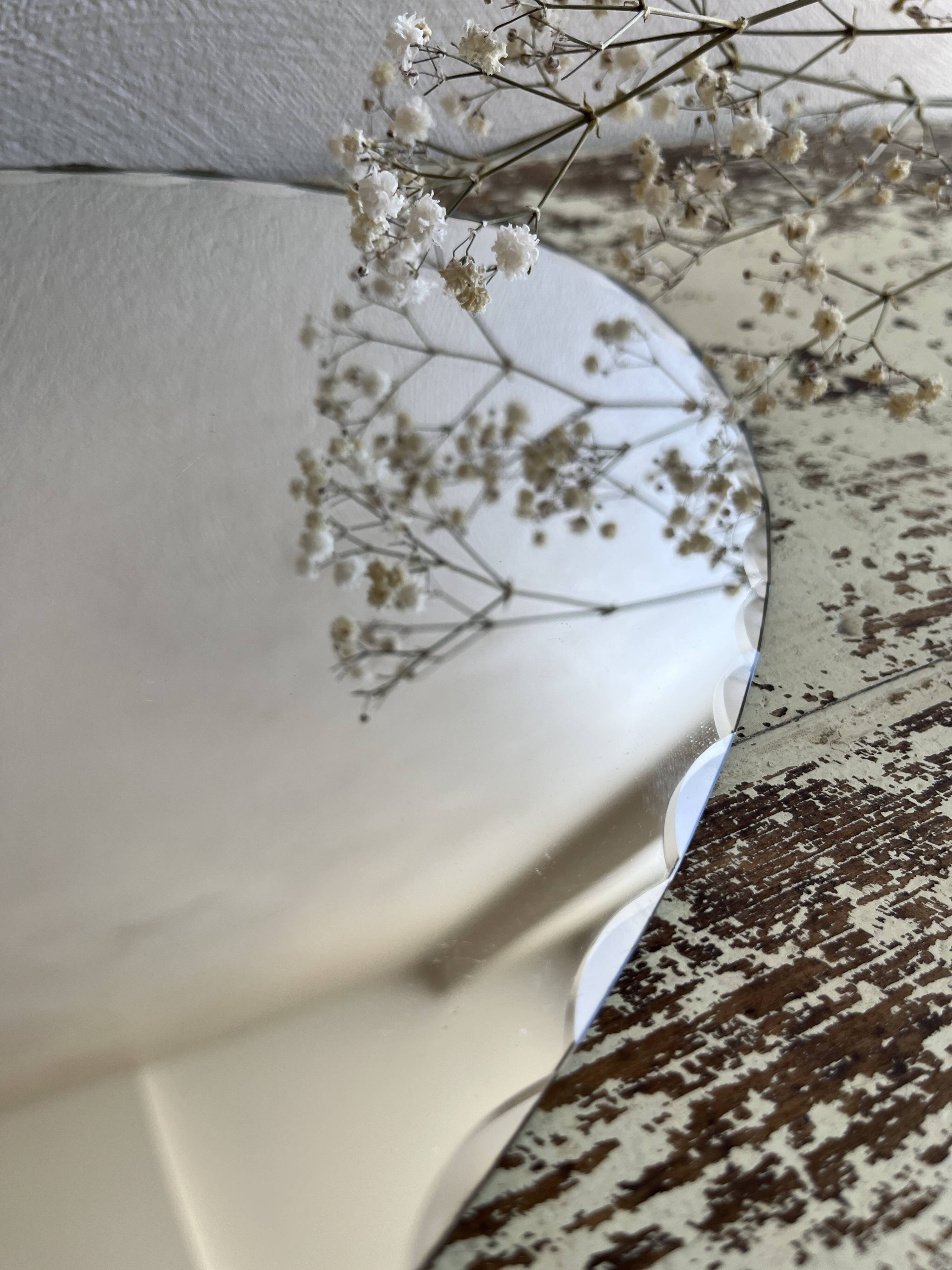 Oval beveled mirror 40 x 20.5 cm