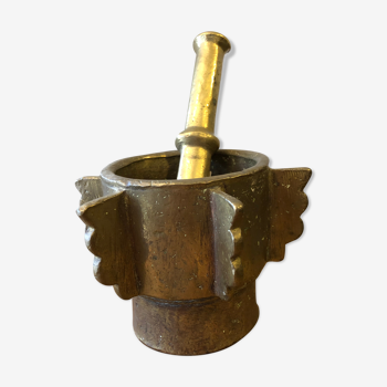 Bronze mortar