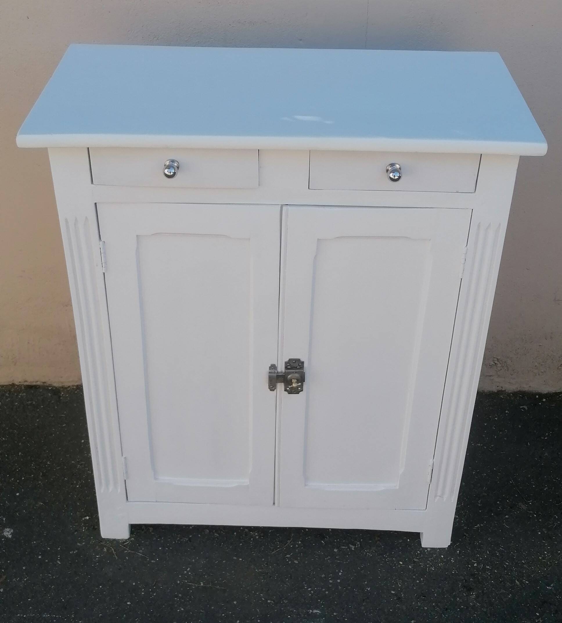 Very beautiful vintage Parisian furniture with 2 white doors from 1940