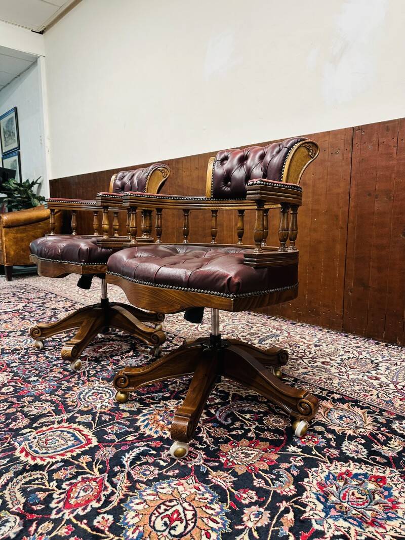 Set English Chesterfield Captain Chairs red Office chair