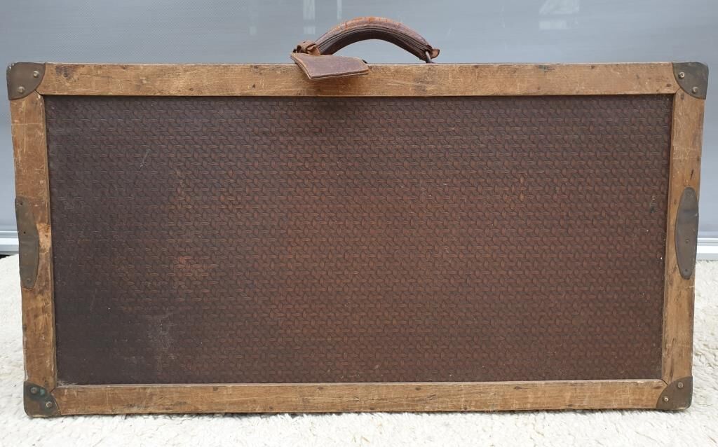 Trunk suitcase 1920 canvas coated cannage pattern