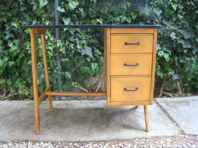 Children's Office vintage compass feet