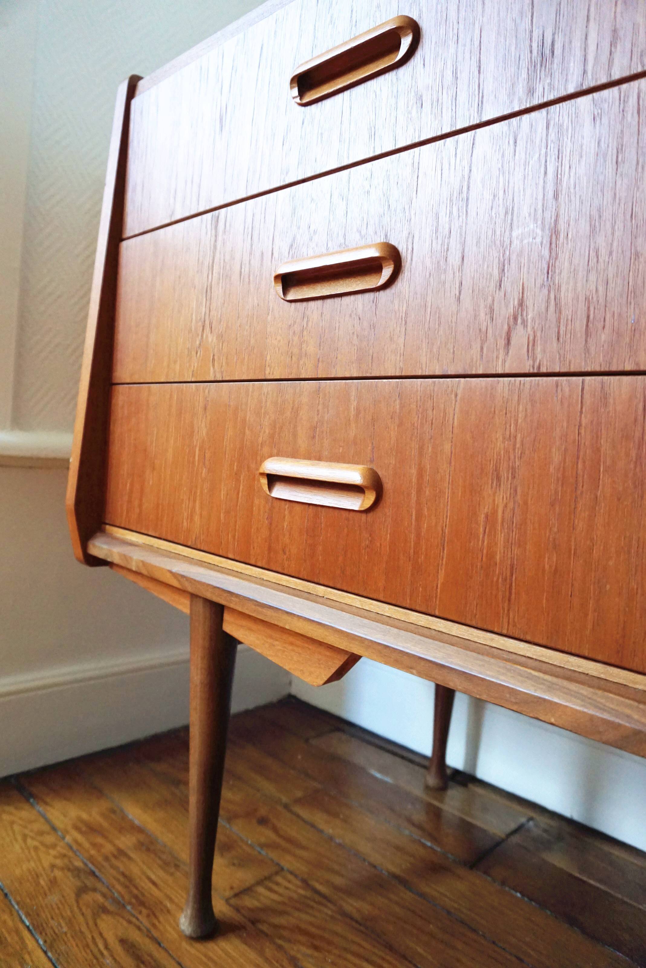 Scandinavian chest of drawers