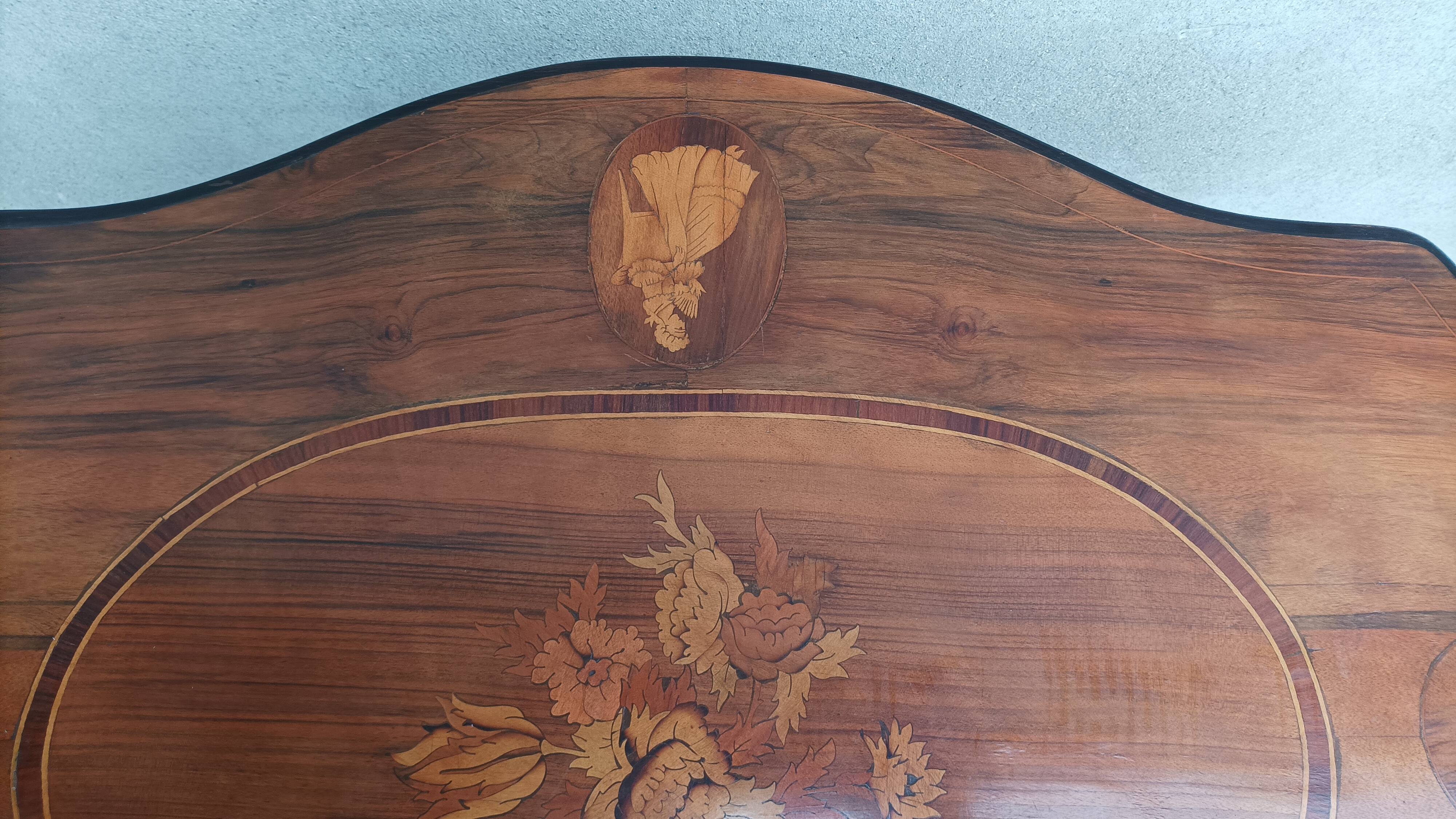 Table violon Napoléon III en ronce de noyer