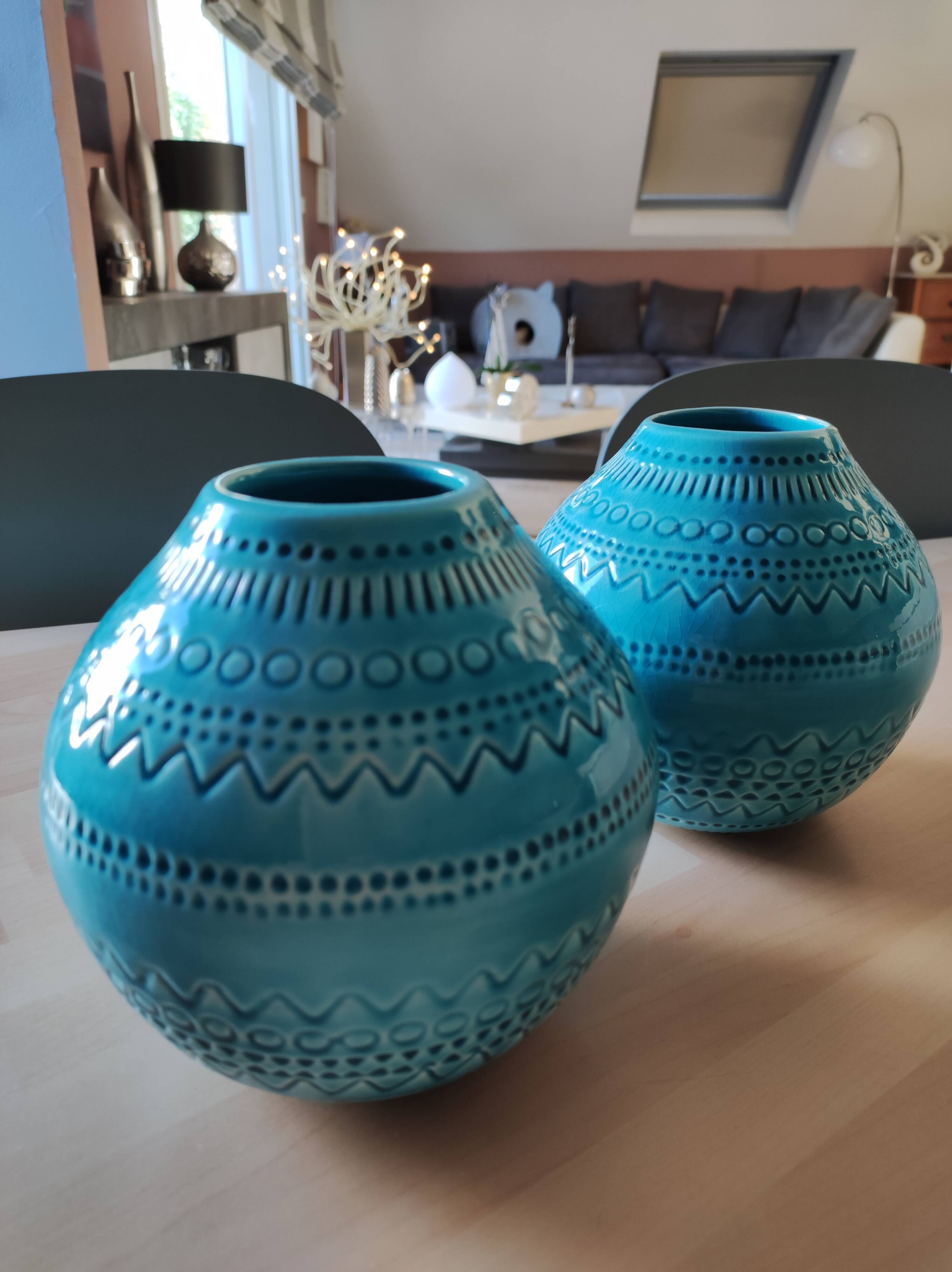 Pair of vases shaped ball stylish Asian. Glazed ceramic