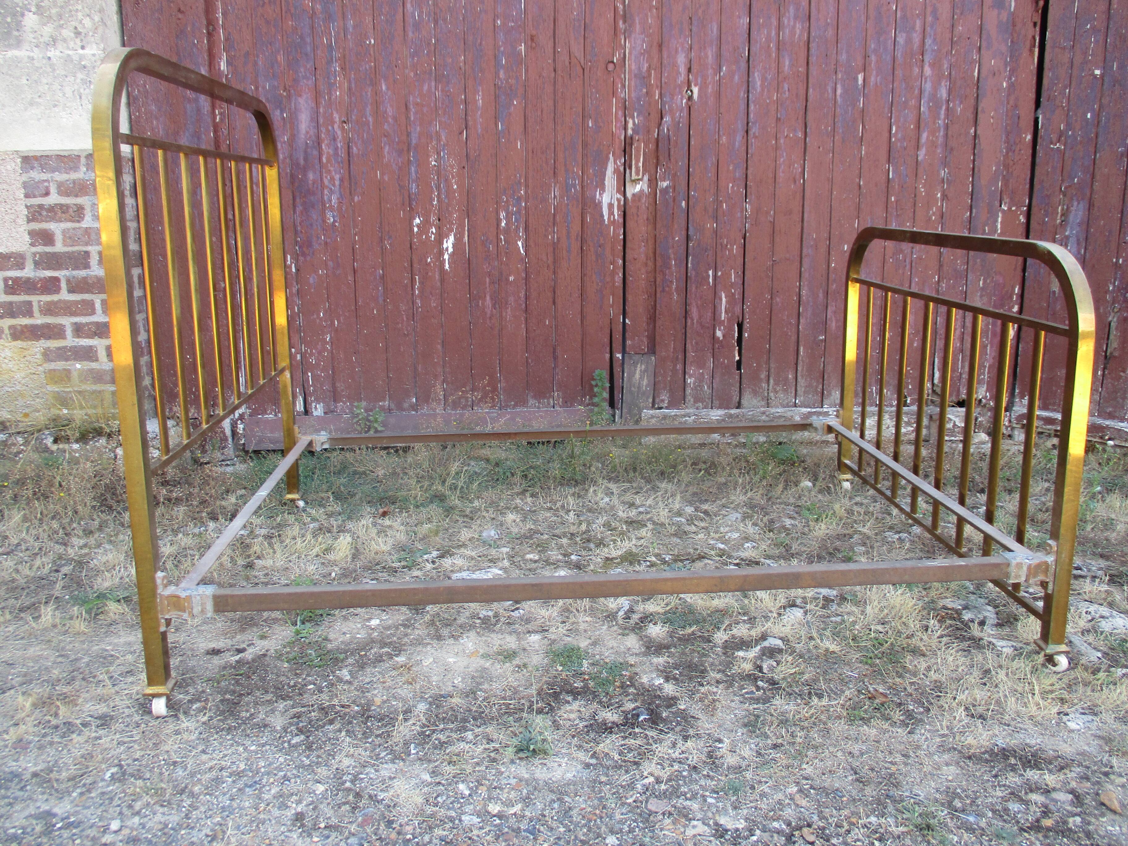 Old bed napoleon iii in gilded brass on wheels