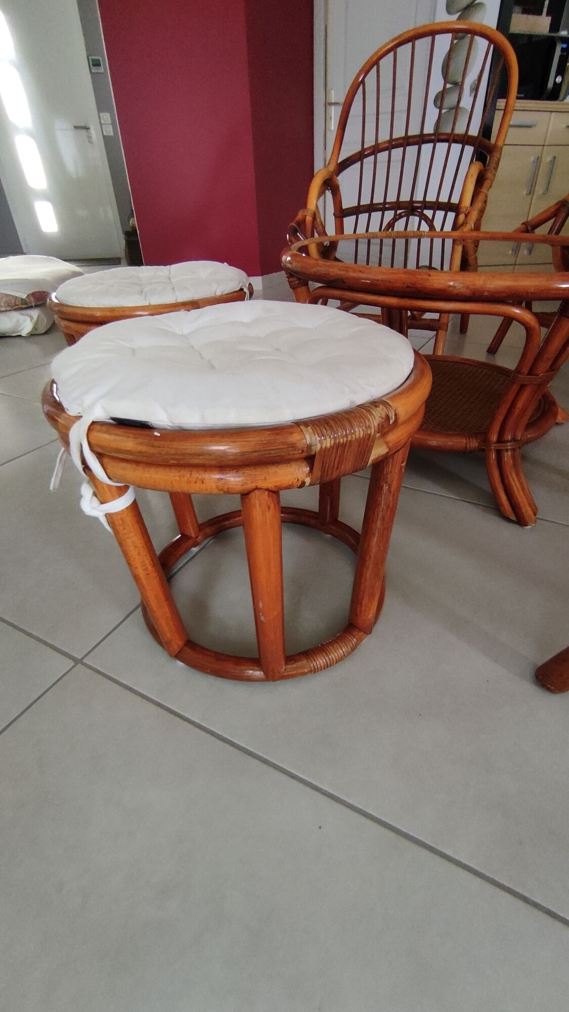 Sofa armchairs and coffee table in vintage rattan of six pieces