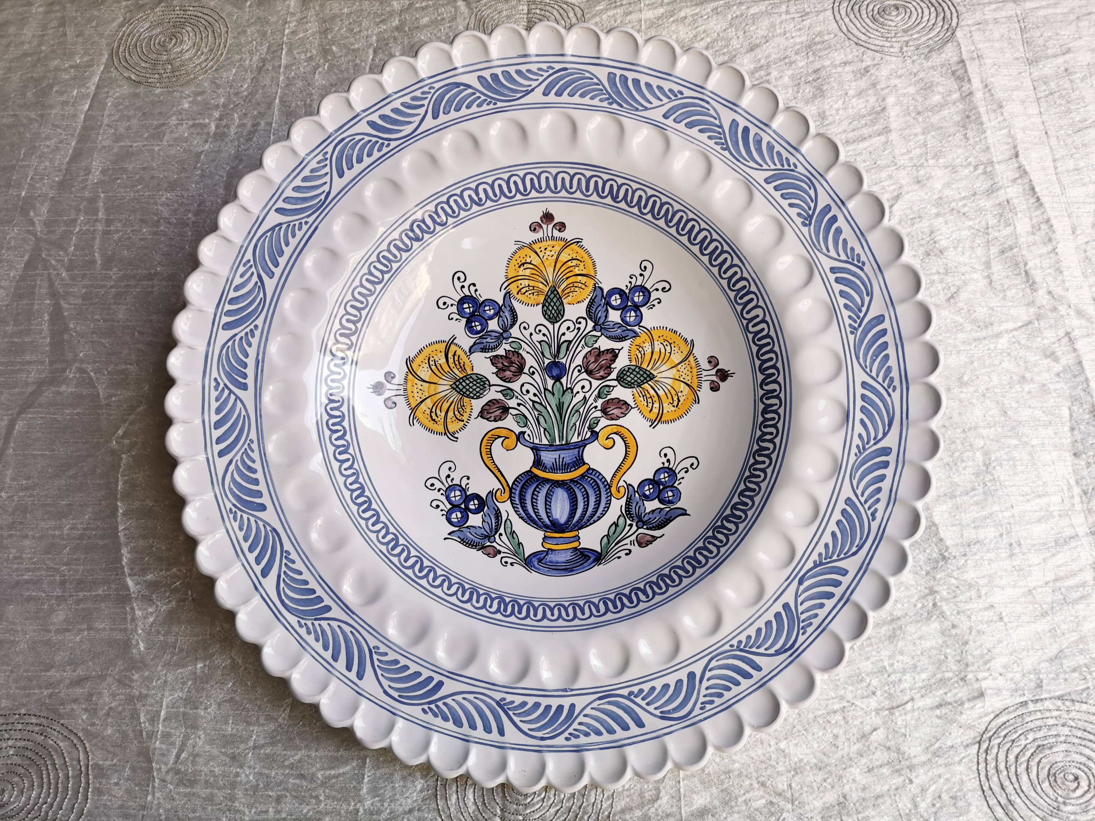 Plat decoratif "decor vase et fleurs"
