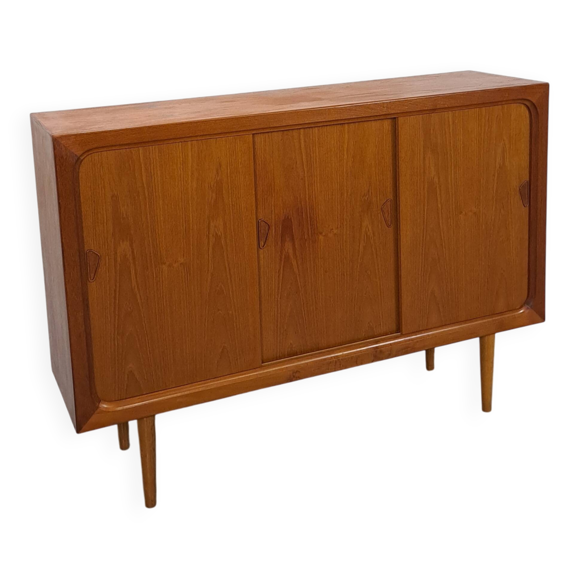 Mid Century Deens teak hoog dressoir
