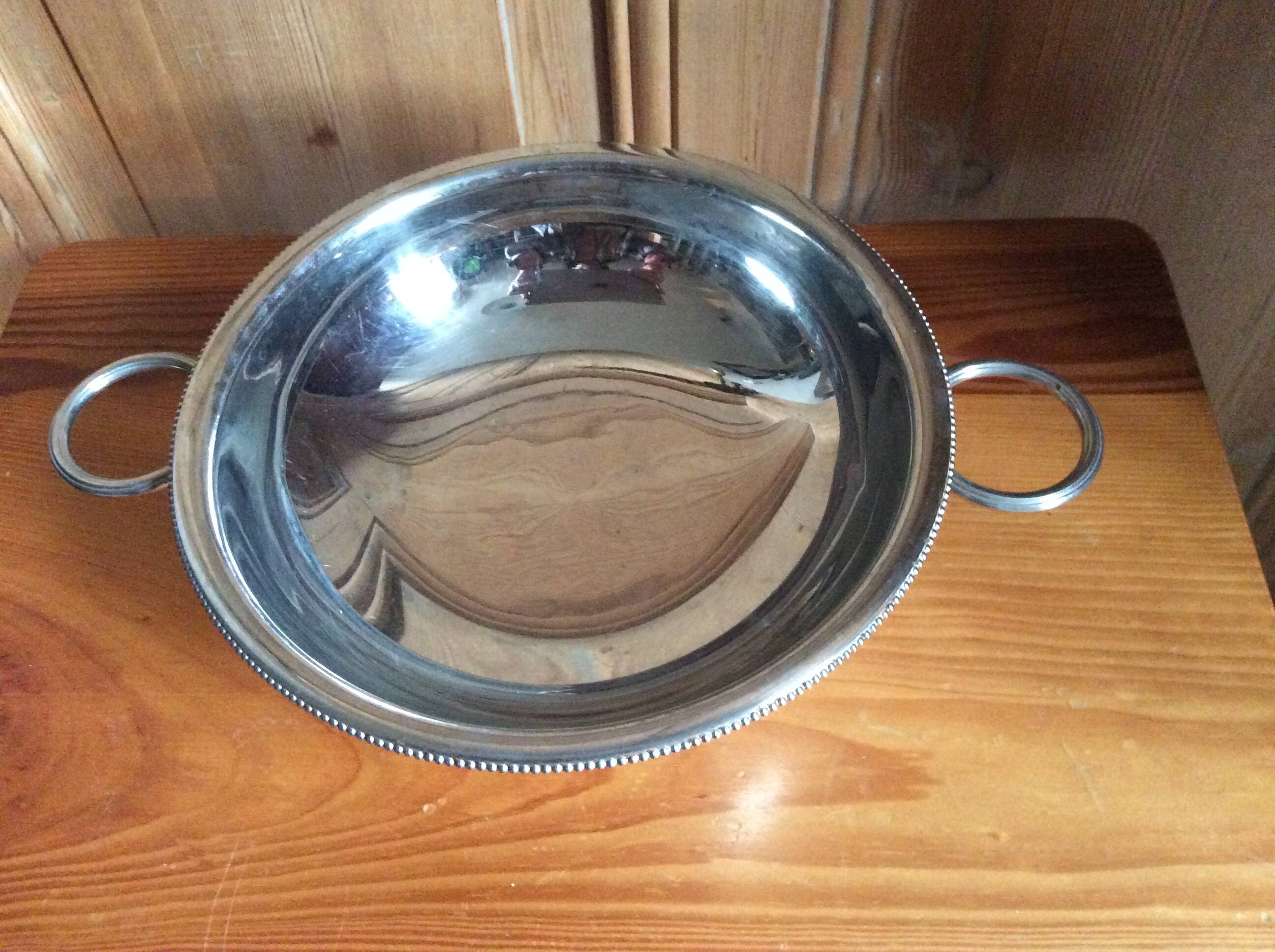 Stainless steel vegetable dish