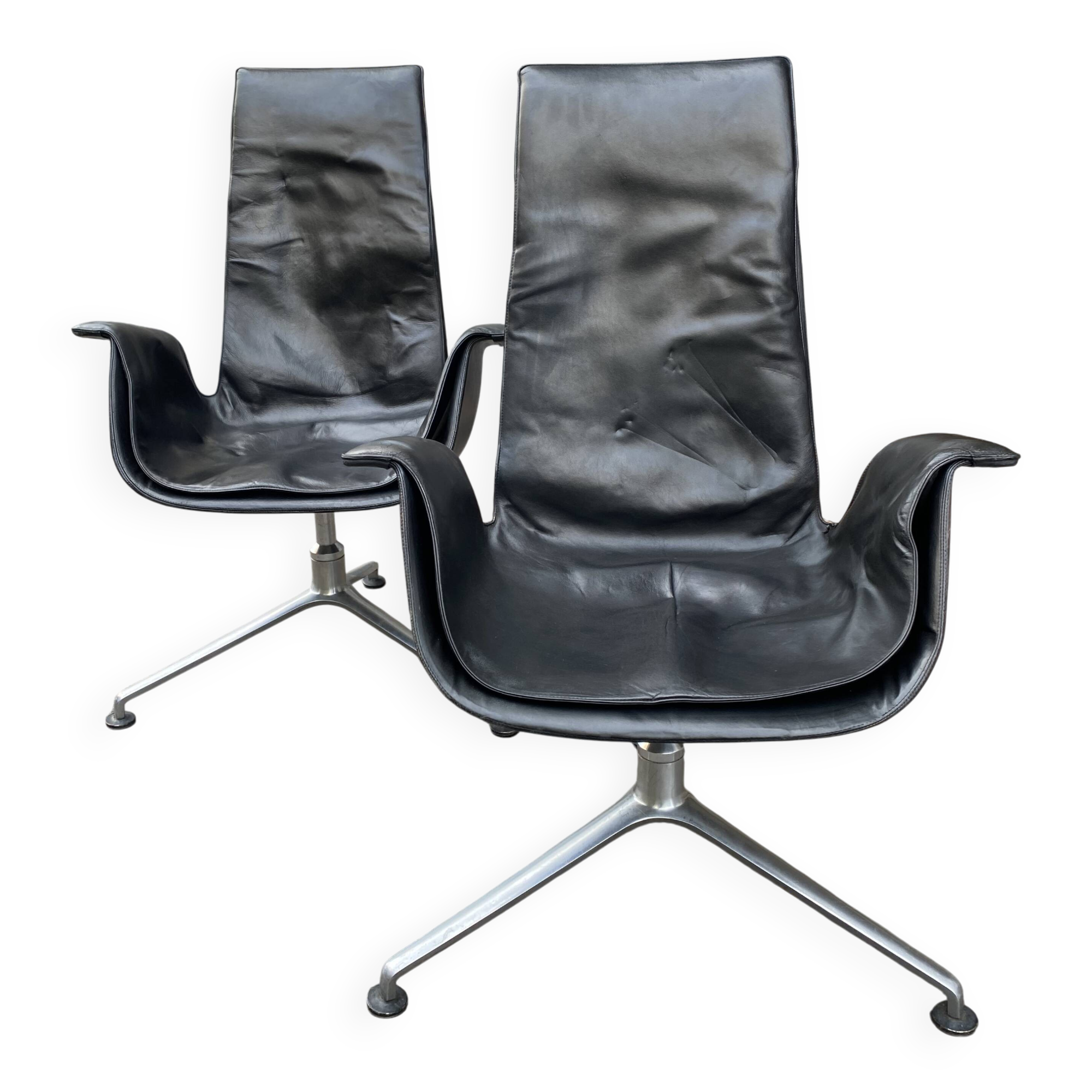 2 FK6725 chairs by Preben Fabricius and Jørgen Kastholm Editions kill inte