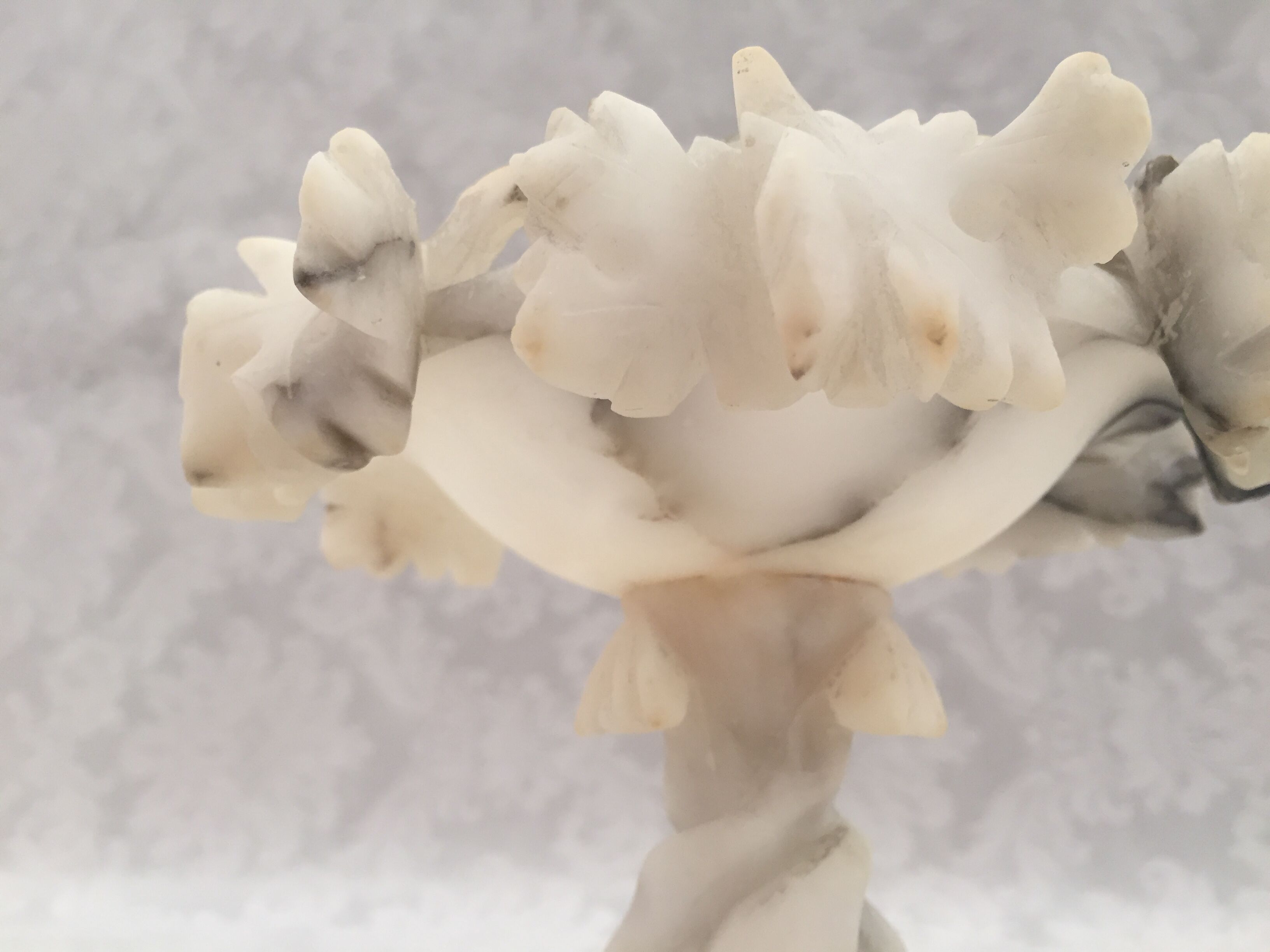 Coupe en albâtre sculptée epoque XlXème siècle