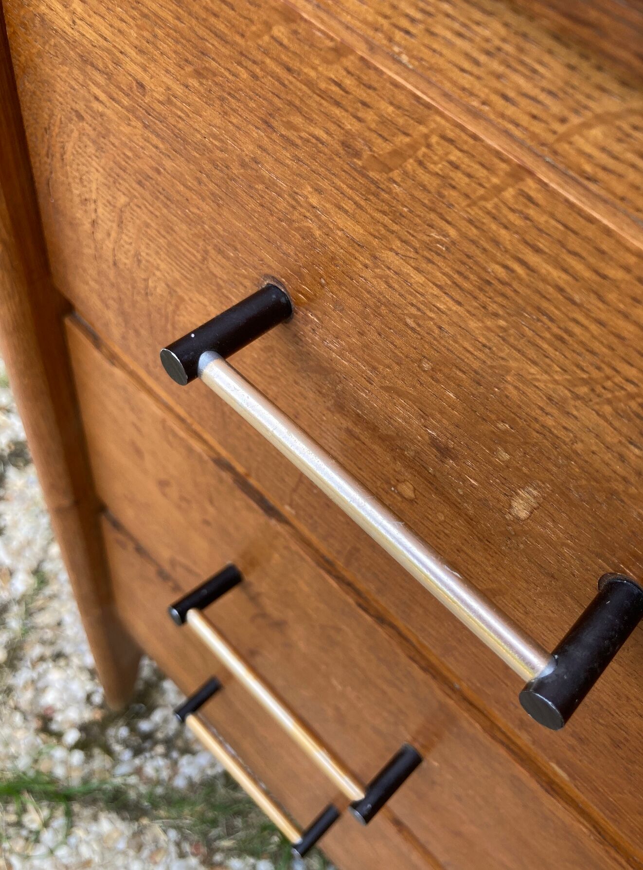 Vintage dresser compass feet