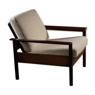 Mahogany wood armchair with buckle fabrics