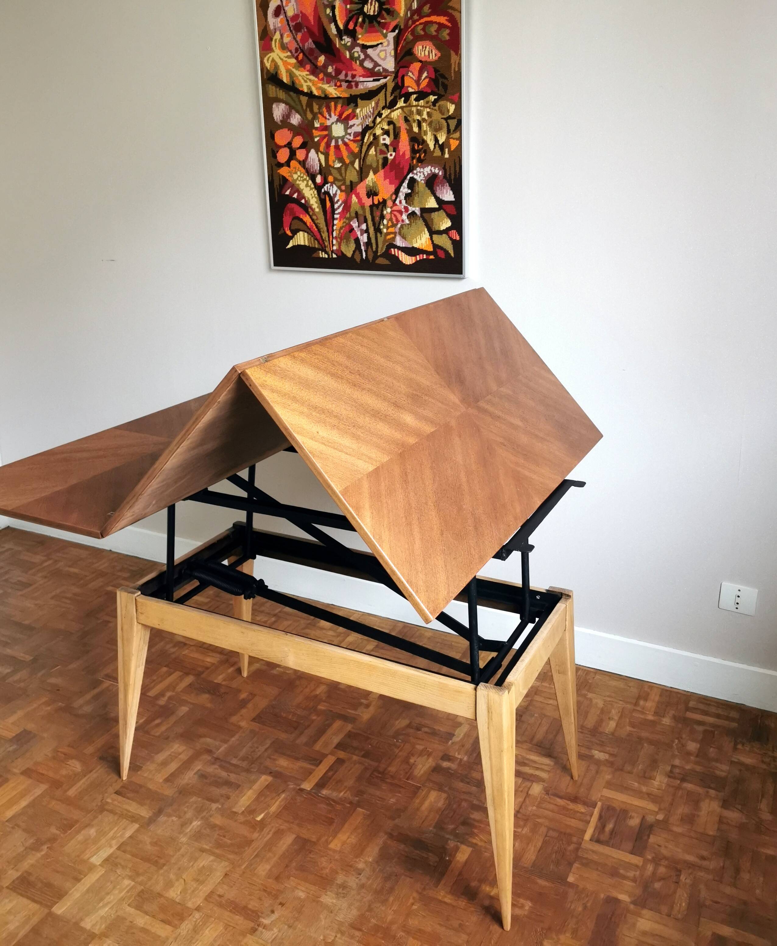 Renovated table with Albert Ducrot system