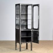 Cabinet médical vintage, années 1970