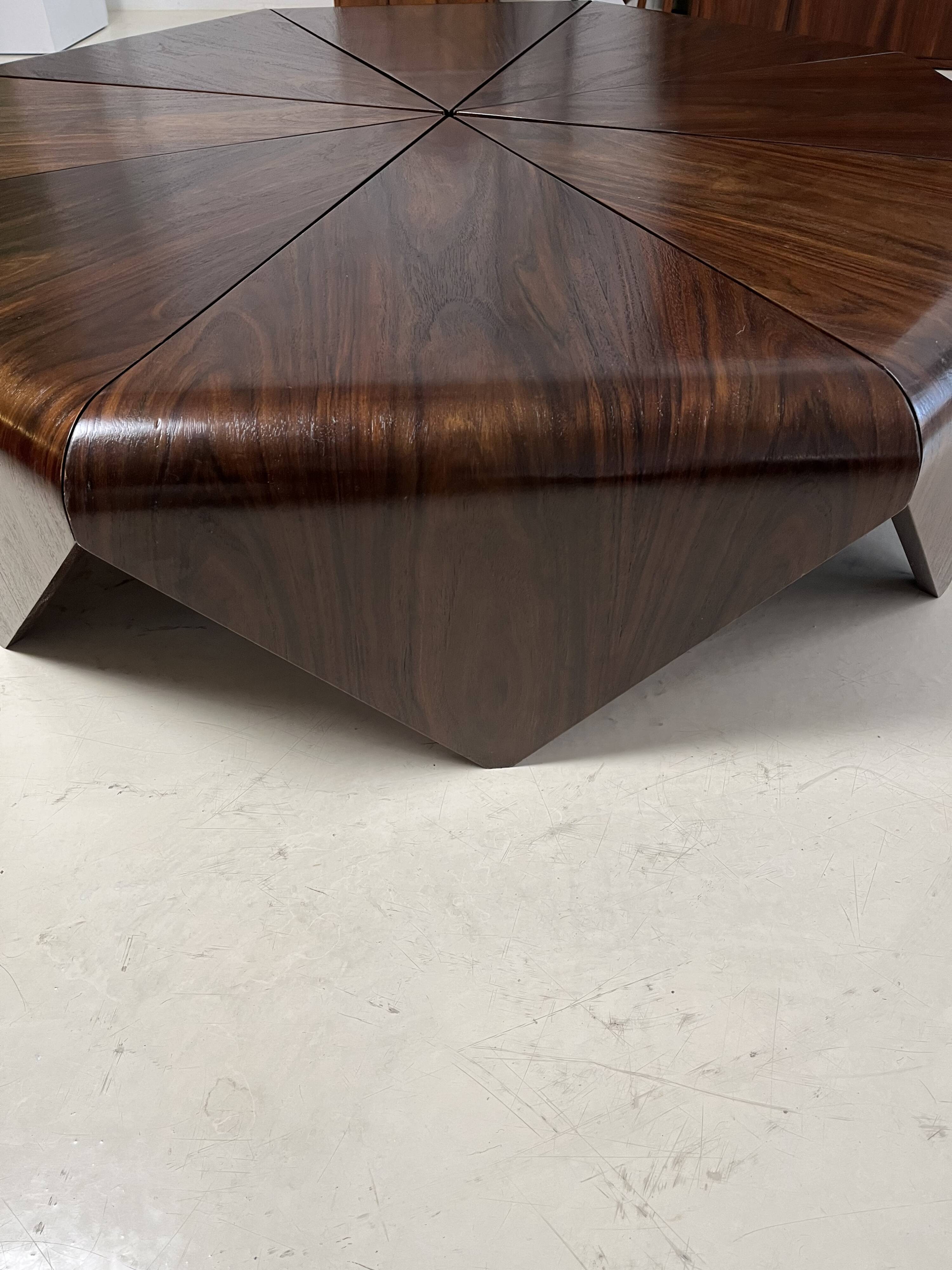 Coffee table attributed to Jorge Zalszupin