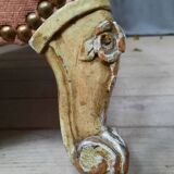 Chaise basse style Louis XV