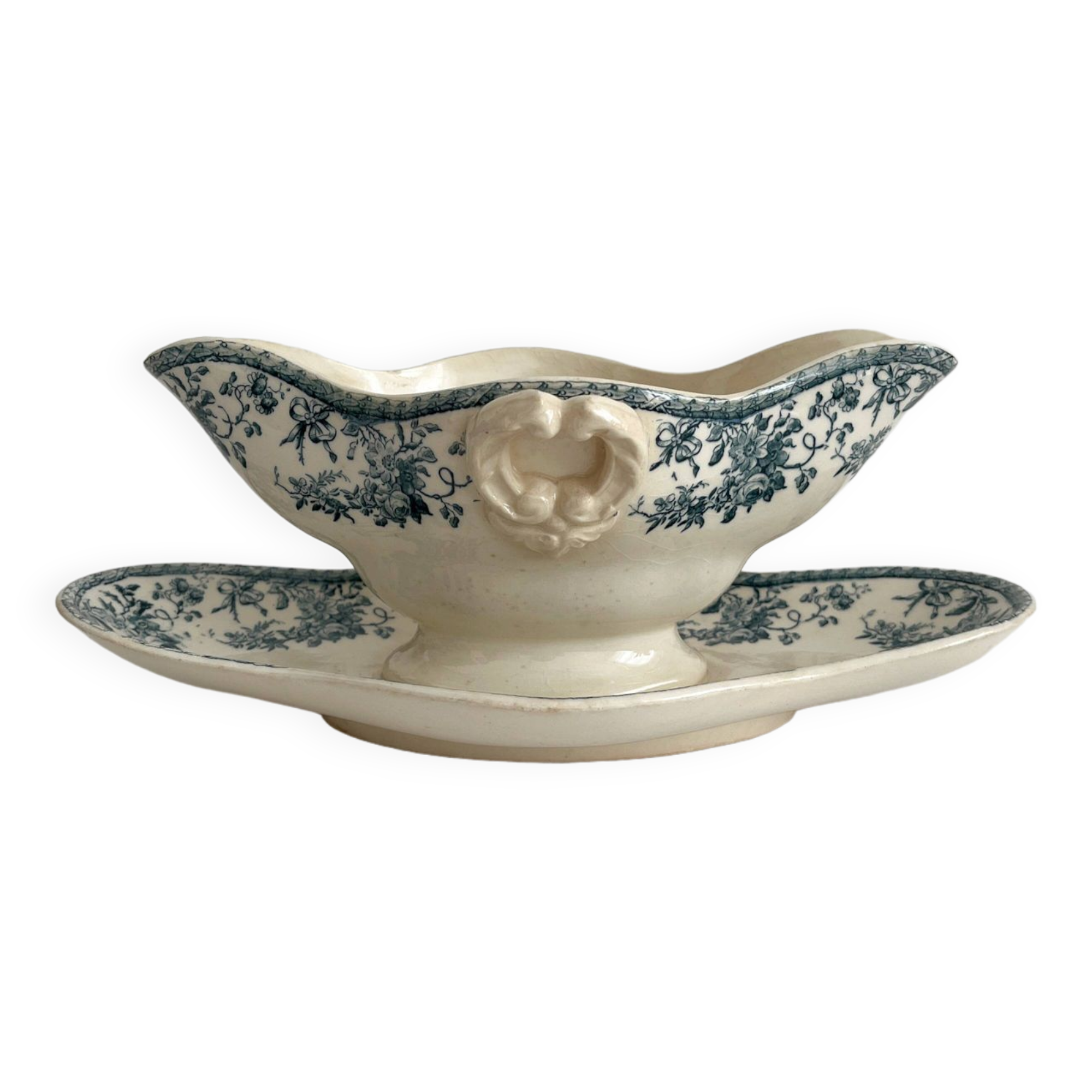 Opaque ironstone sauce boat "Bouquets of roses" from Gien