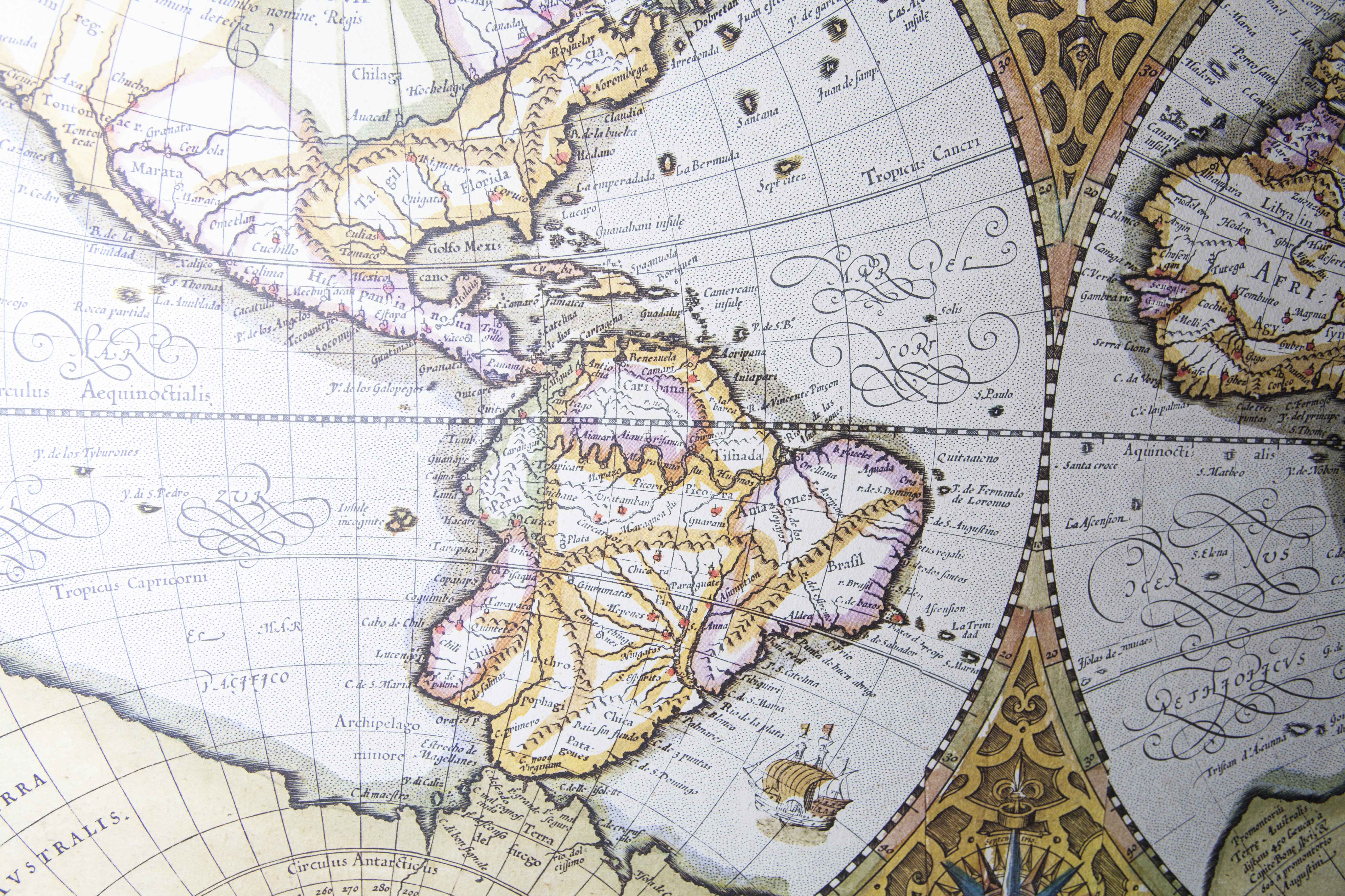 Frame and map "Orbis terrae compendiosa descriptio", Reproduction of an engraving Gérard Mercator