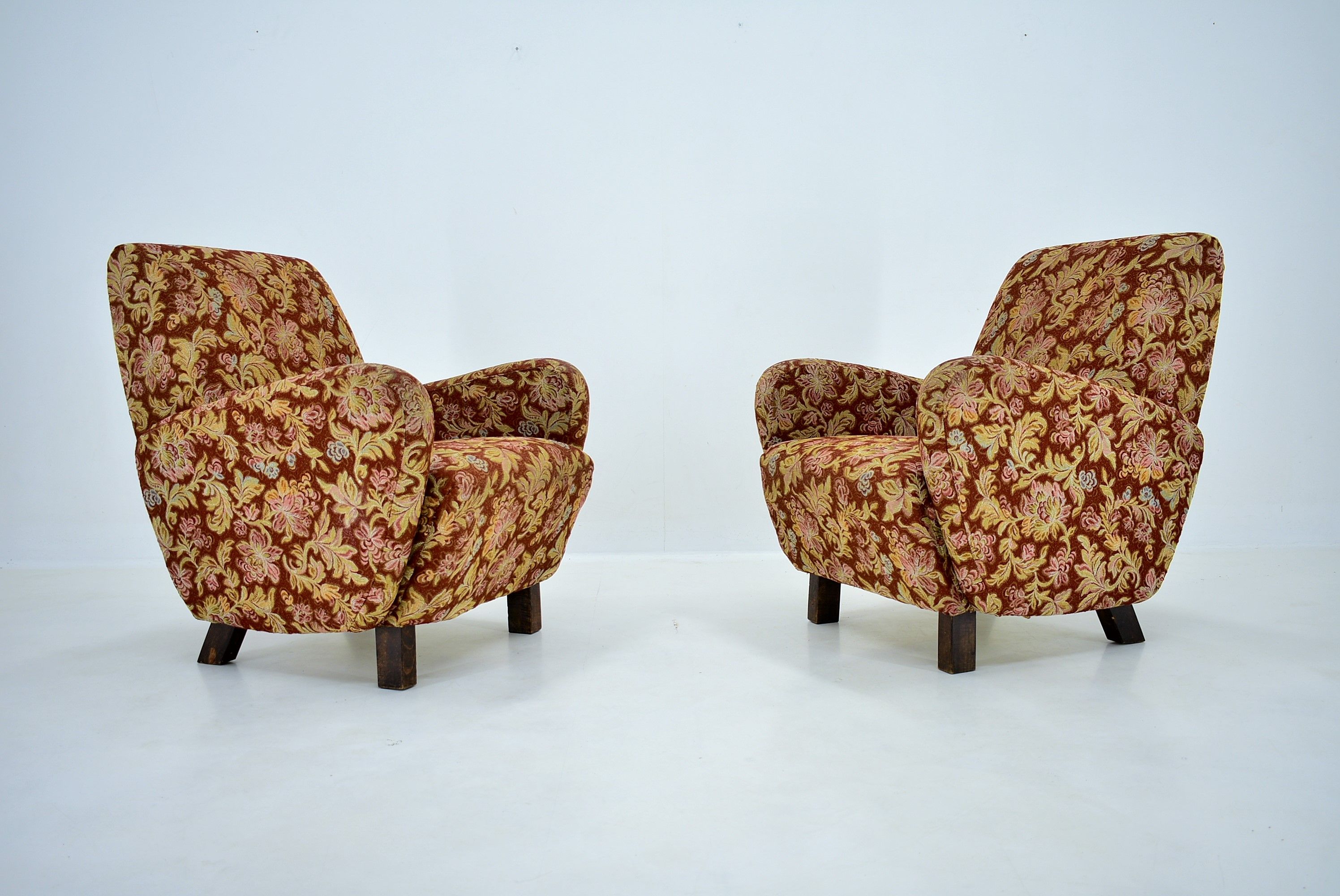 Set of Two Art Deco Armchairs H-283 by Jindřich Halabala, 1930s