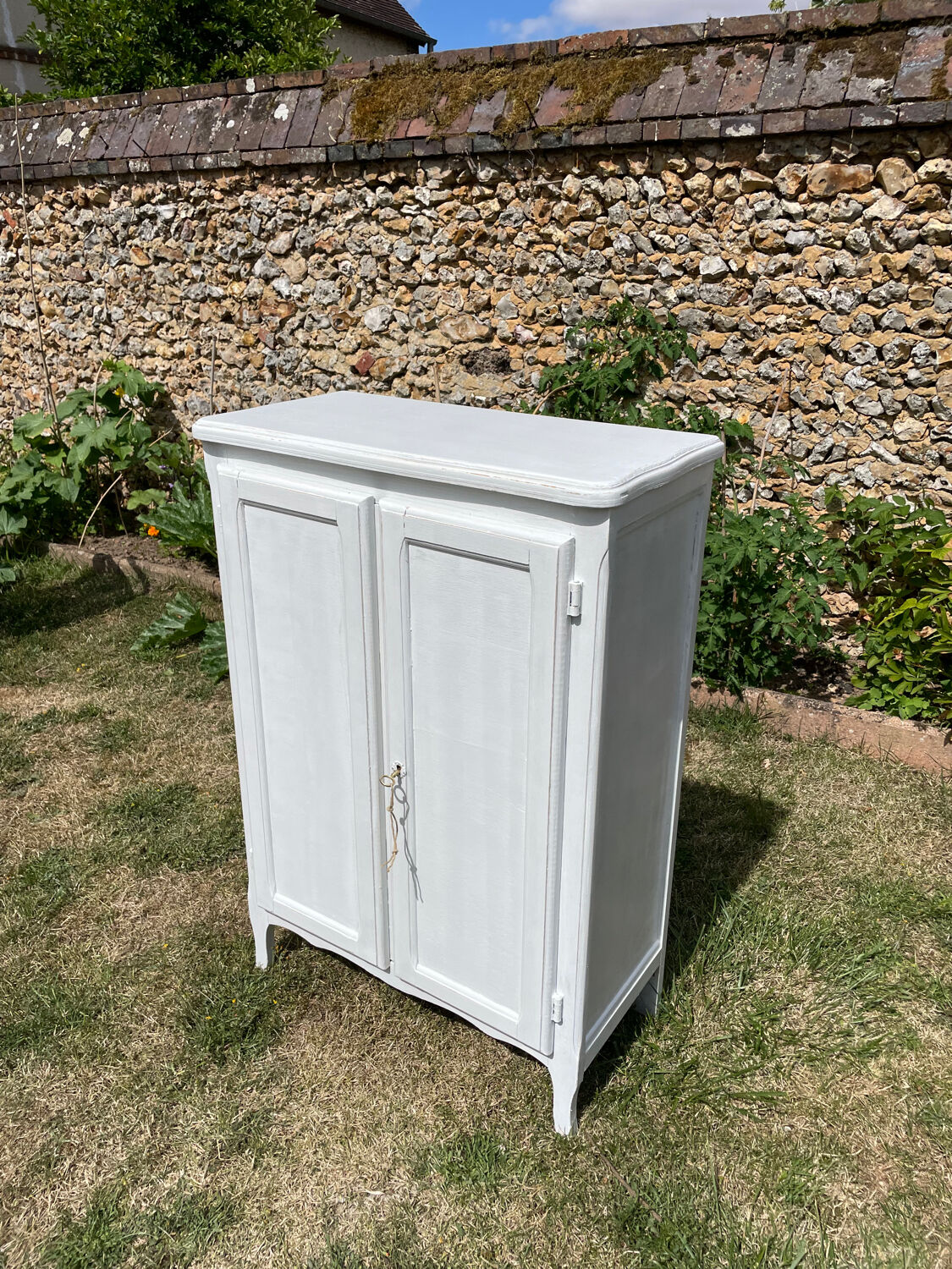 Vintage white Parisian sideboard 1970