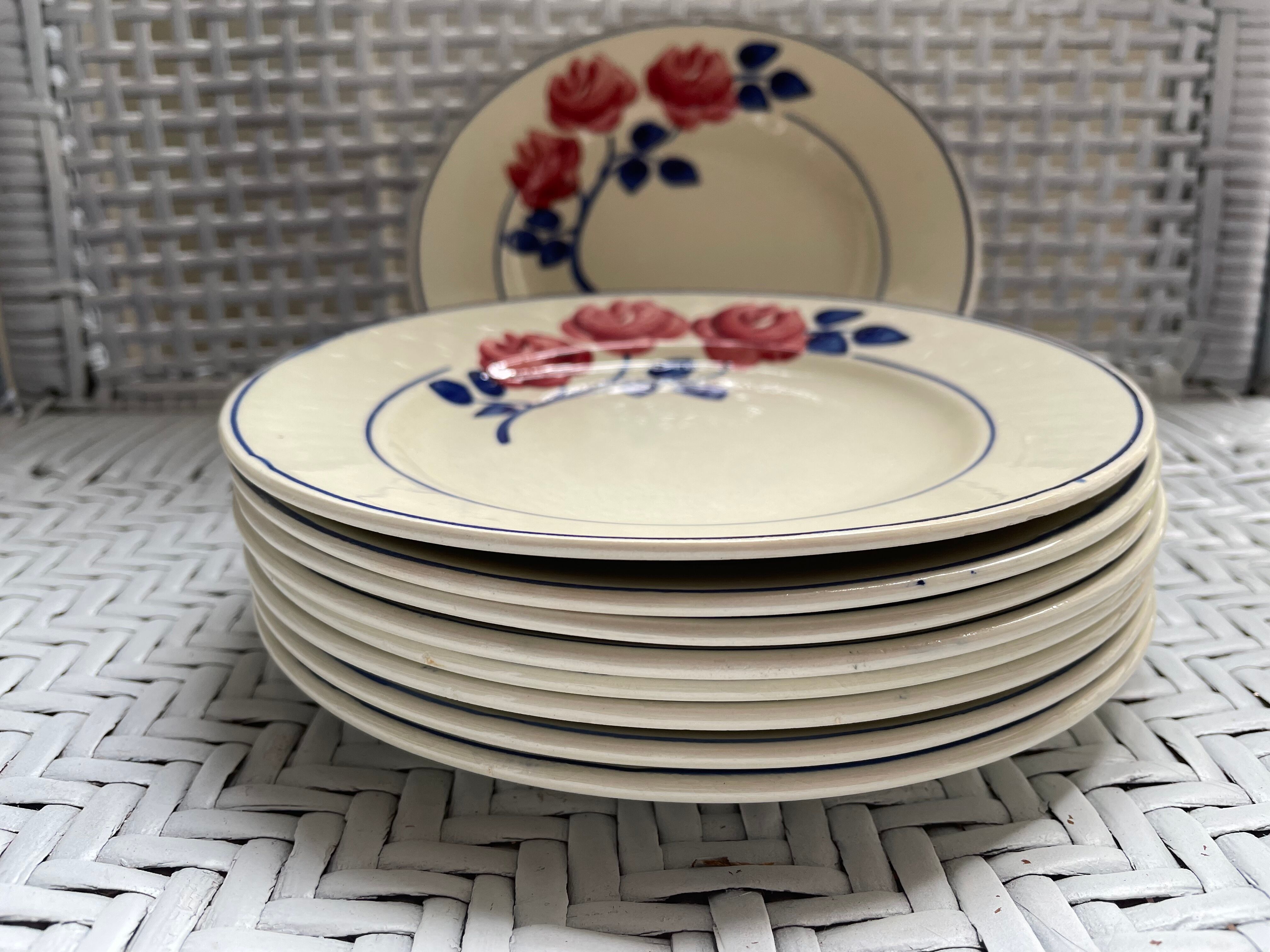 Dessert plates decorated with HBCM roses