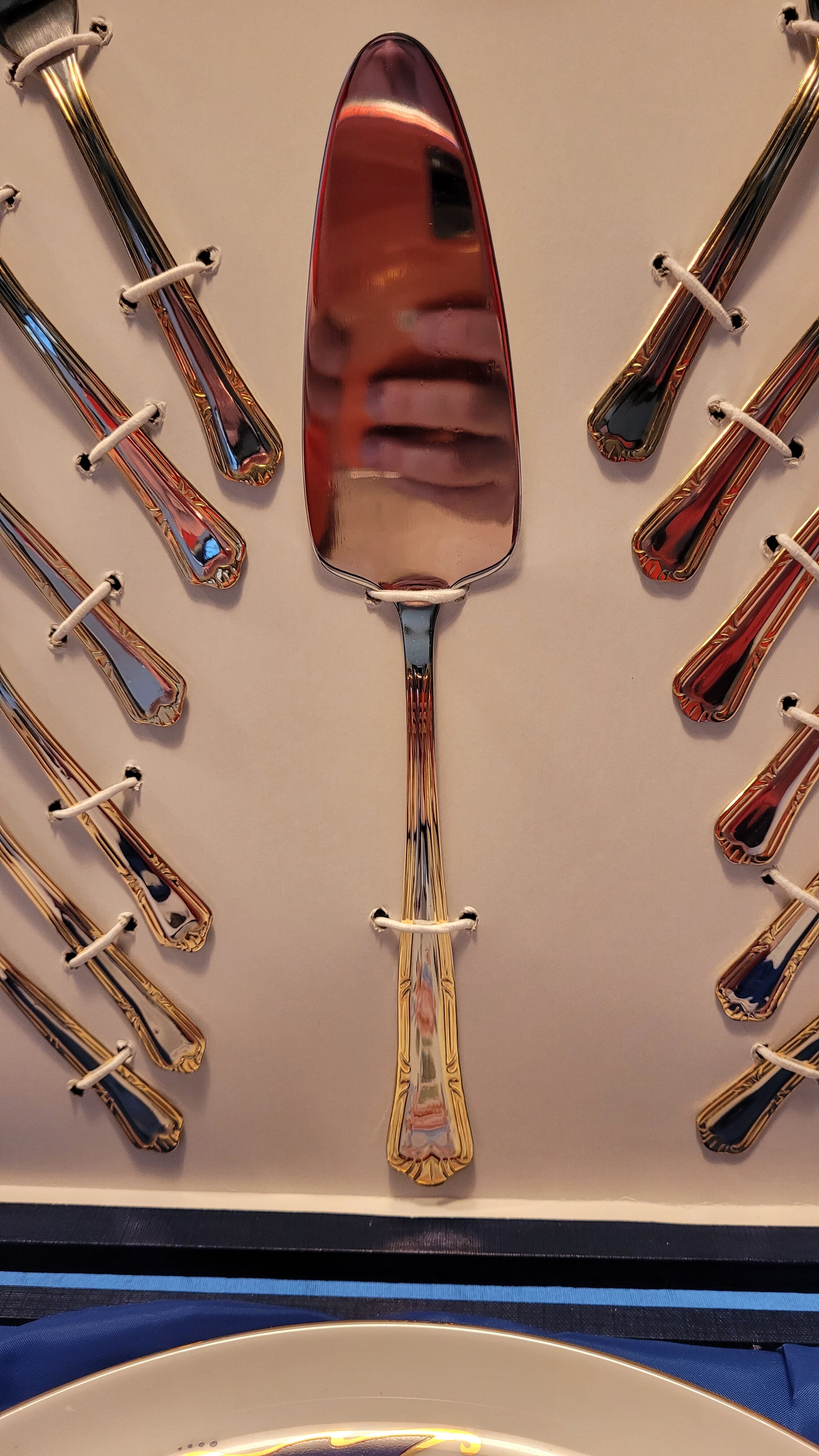 Set pie dish and dessert cutlery