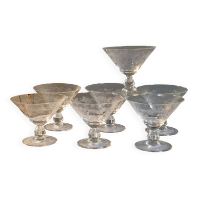 7 coupes à champagne en cristal Art Déco, grappes de raisin( + 2 KDO )