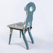 Chaise avec peinture florale vers 1900
