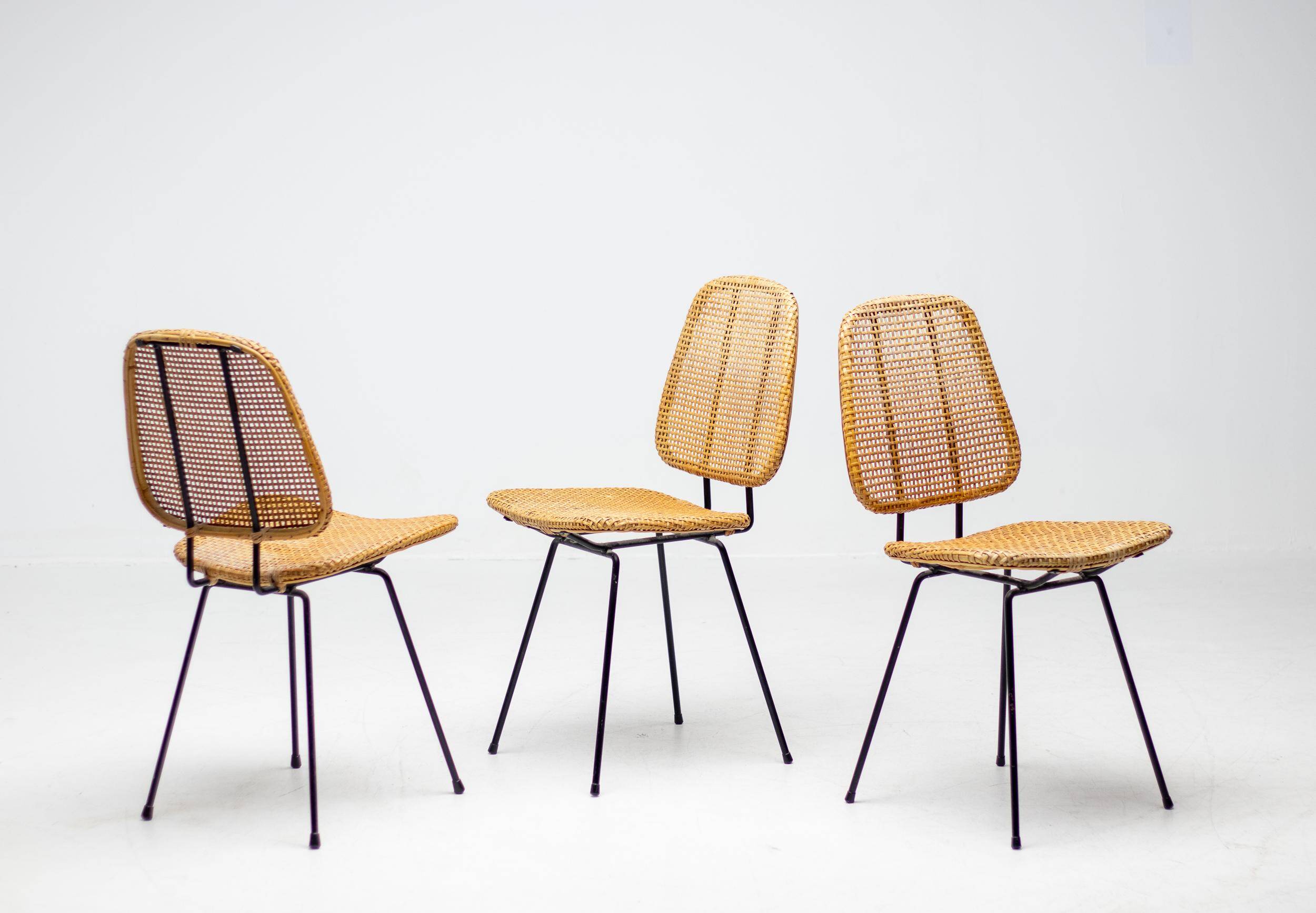 Elegant Italian black accent chair with a stem and cane, 1950.