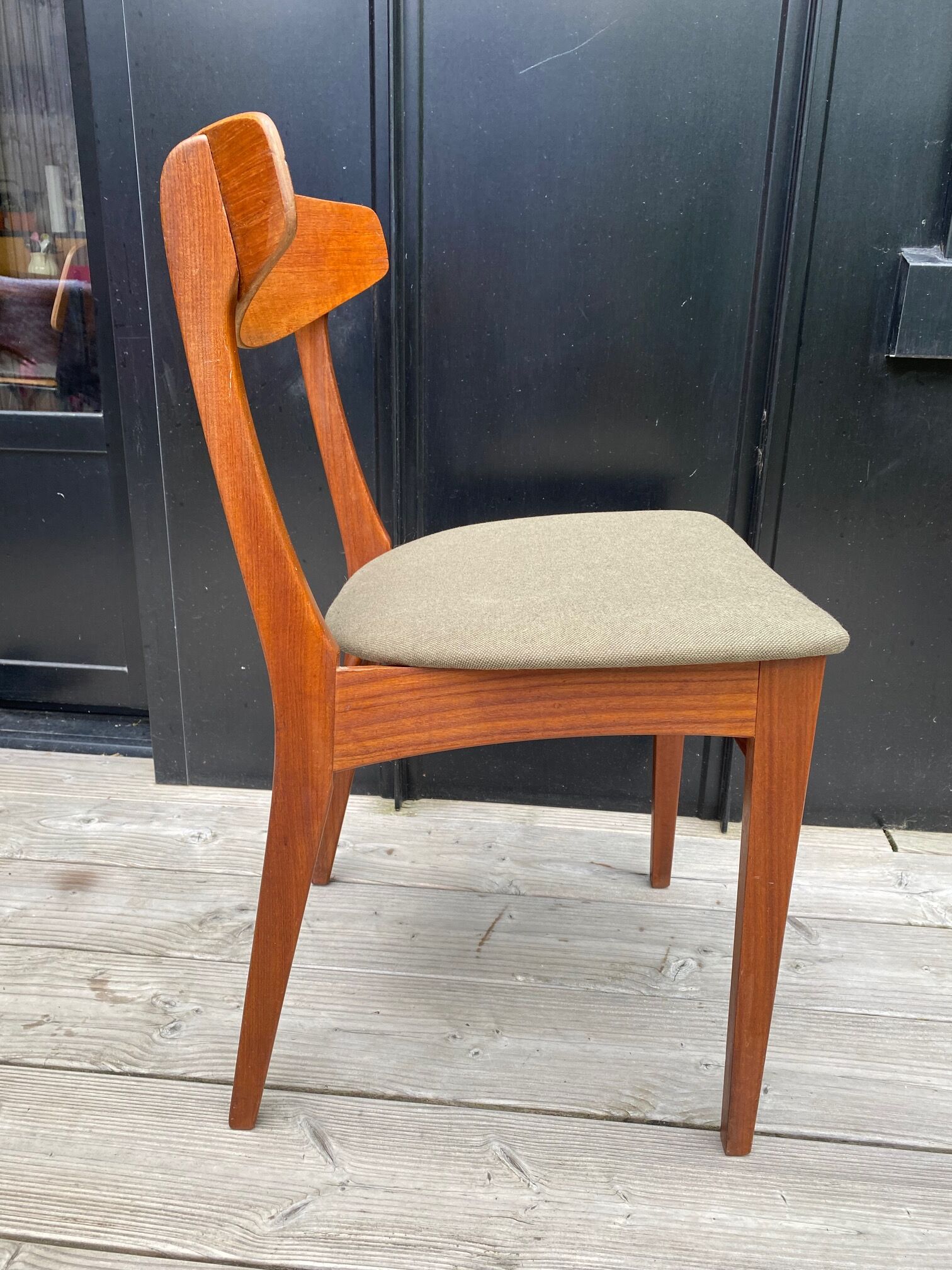 4 Chairs edited by Silkeborg