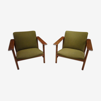 Pair of scandinavian armchairs in green fabric and teak