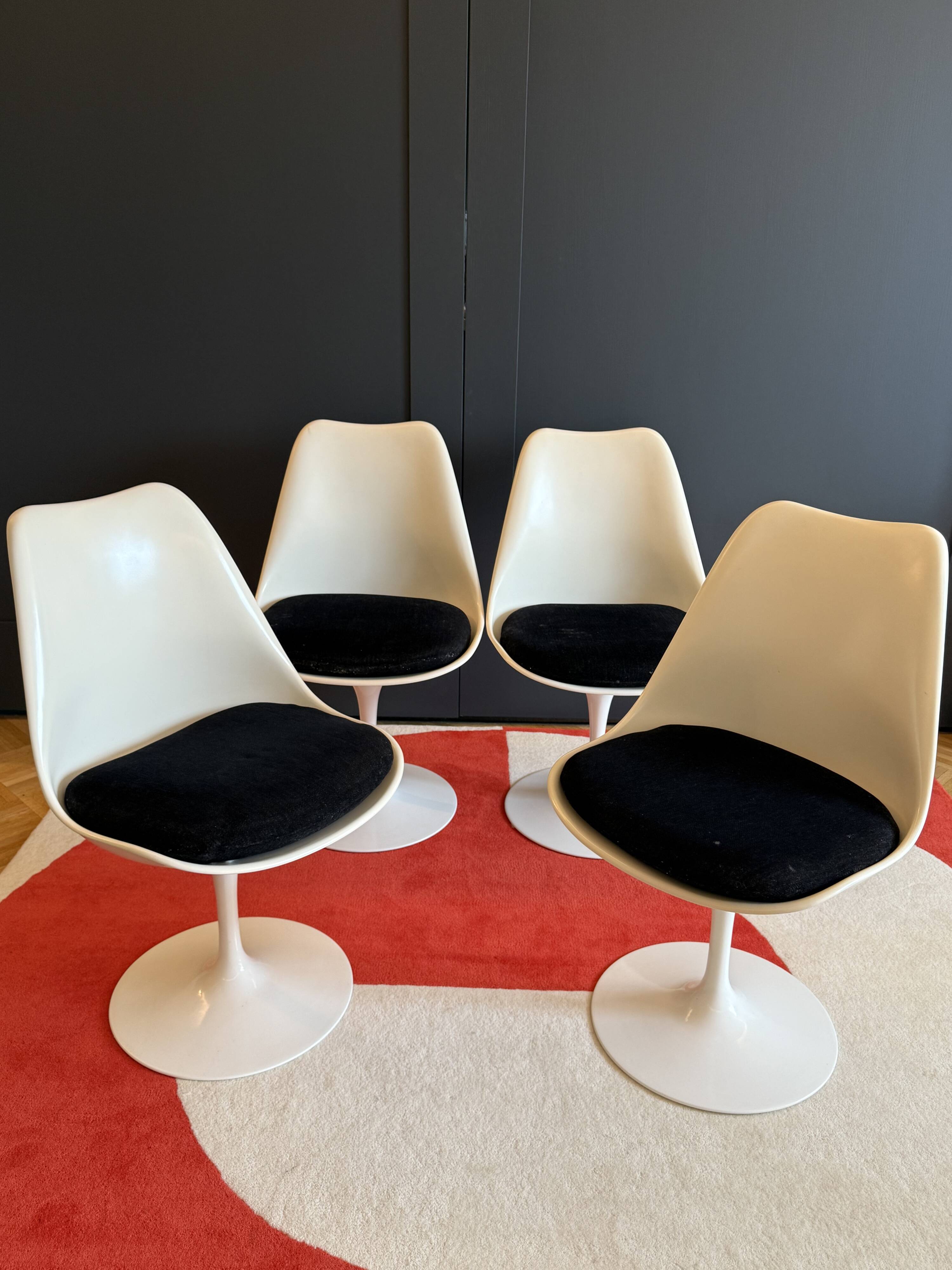 Series of 4 Tulip chairs by Eero Saarinen.  Knoll International
