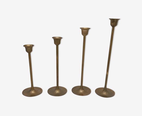 Série de 4 bougeoirs scandinaves en laiton