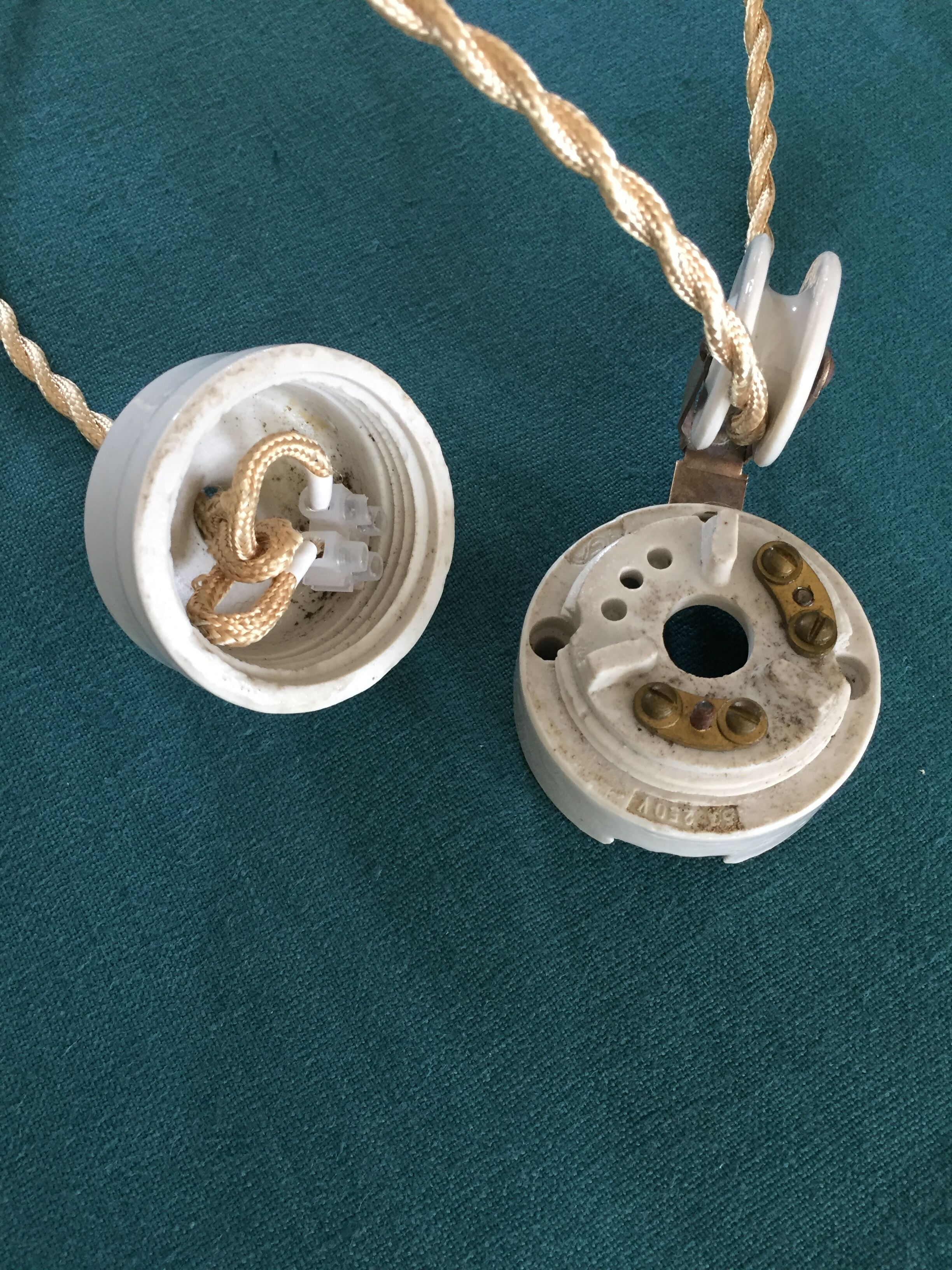 Suspension opaline rises down 1920s (number 8)