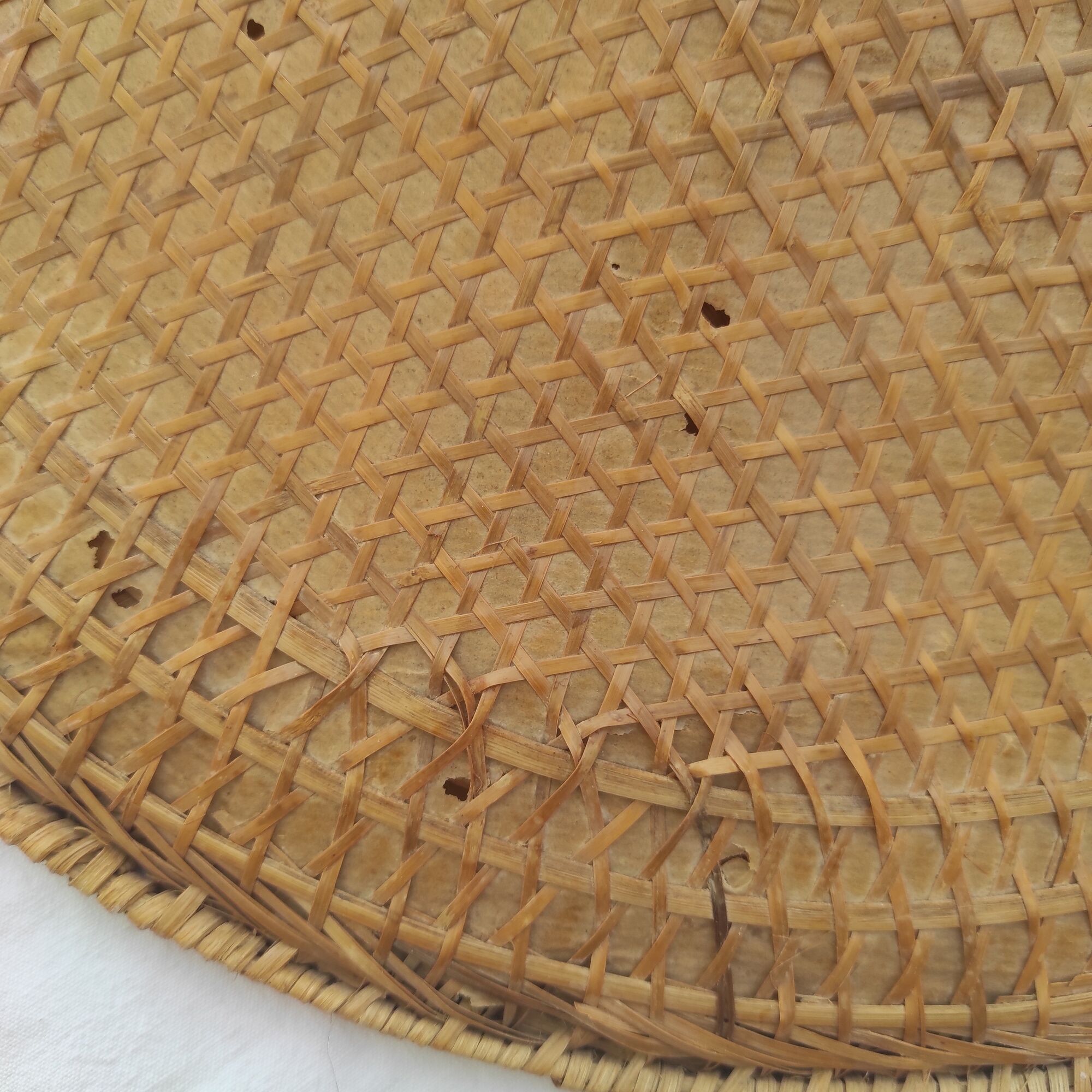 Asian Chinese hat in rattan wicker 60/70s with a diameter of 55 cm