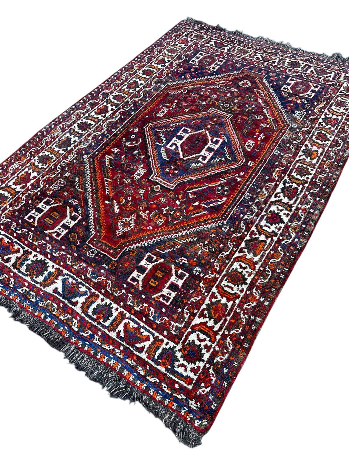 Handmade Persian carpet 265cm x 175cm
