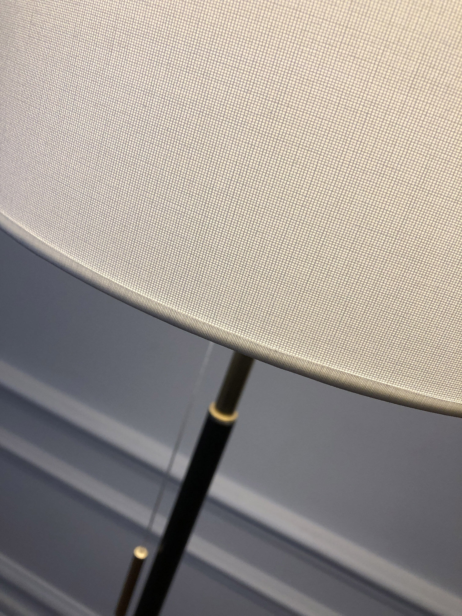 1960 tripod floor lamp with pull-pull
