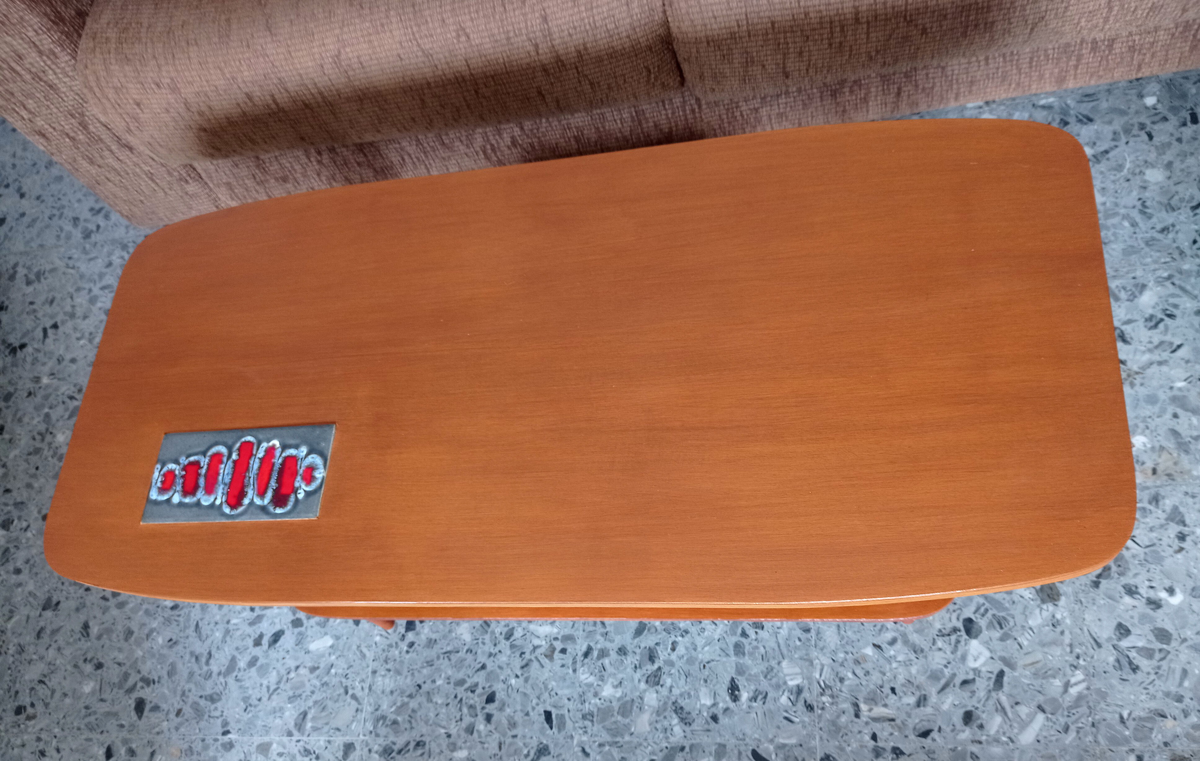 Vintage table two trays