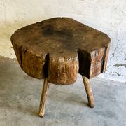 Table d'appoint Art populaire en orme, France XIXe siècle