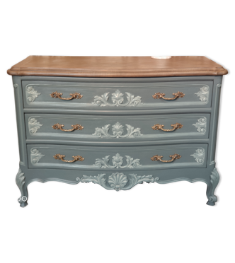 Commode patinée Louis XV