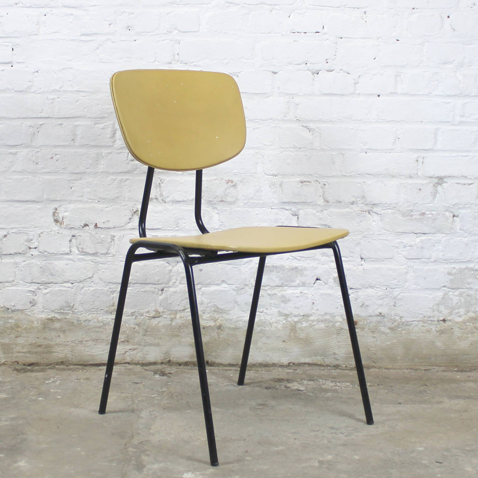 Vintage "CM garnie" chair by Pierre Guariche for Meurop