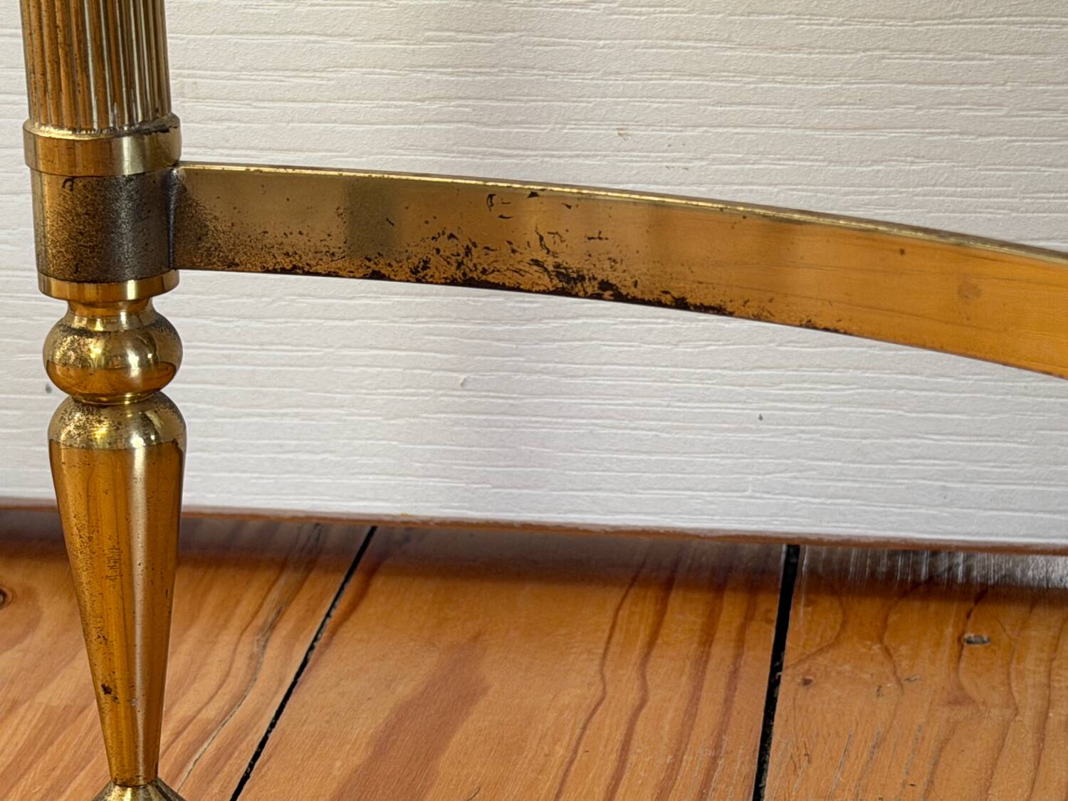 French neoclassical coffee table in brass and marble, circa 1960-70.